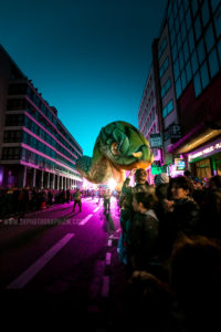 parade eldorado lille 3000 photo s9photographizm photographe événementiel lille char danse musicien mexique art point M